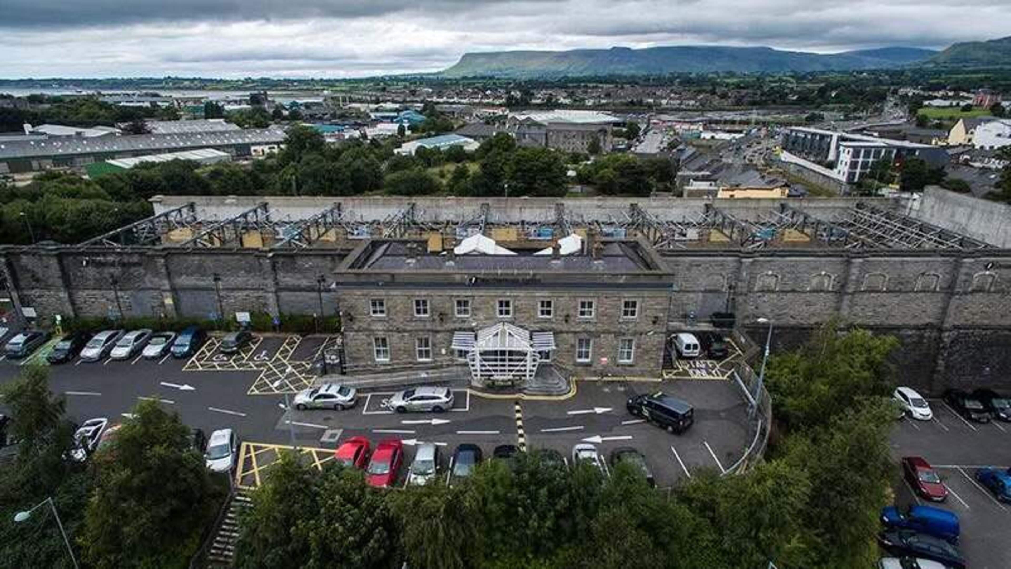 No roof, longer journeys, no catering services: Sligo rail users ask why its service is getting left behind